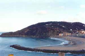 PLAYA DE LA ZURRIOLA SAN SEBASTIAN